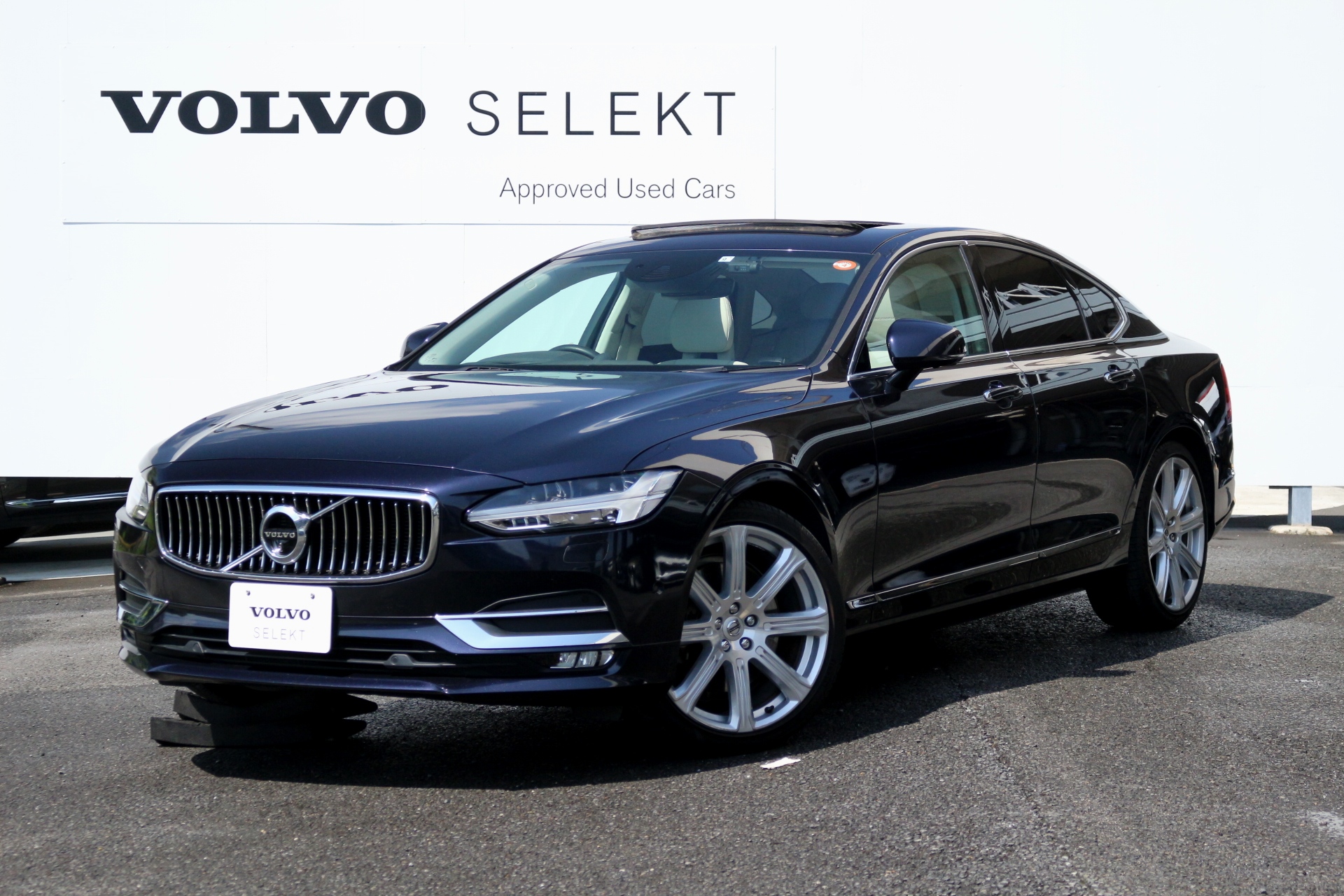 ディーラー特注　volvo s90 1/43 モデルカー s-l400.jpg