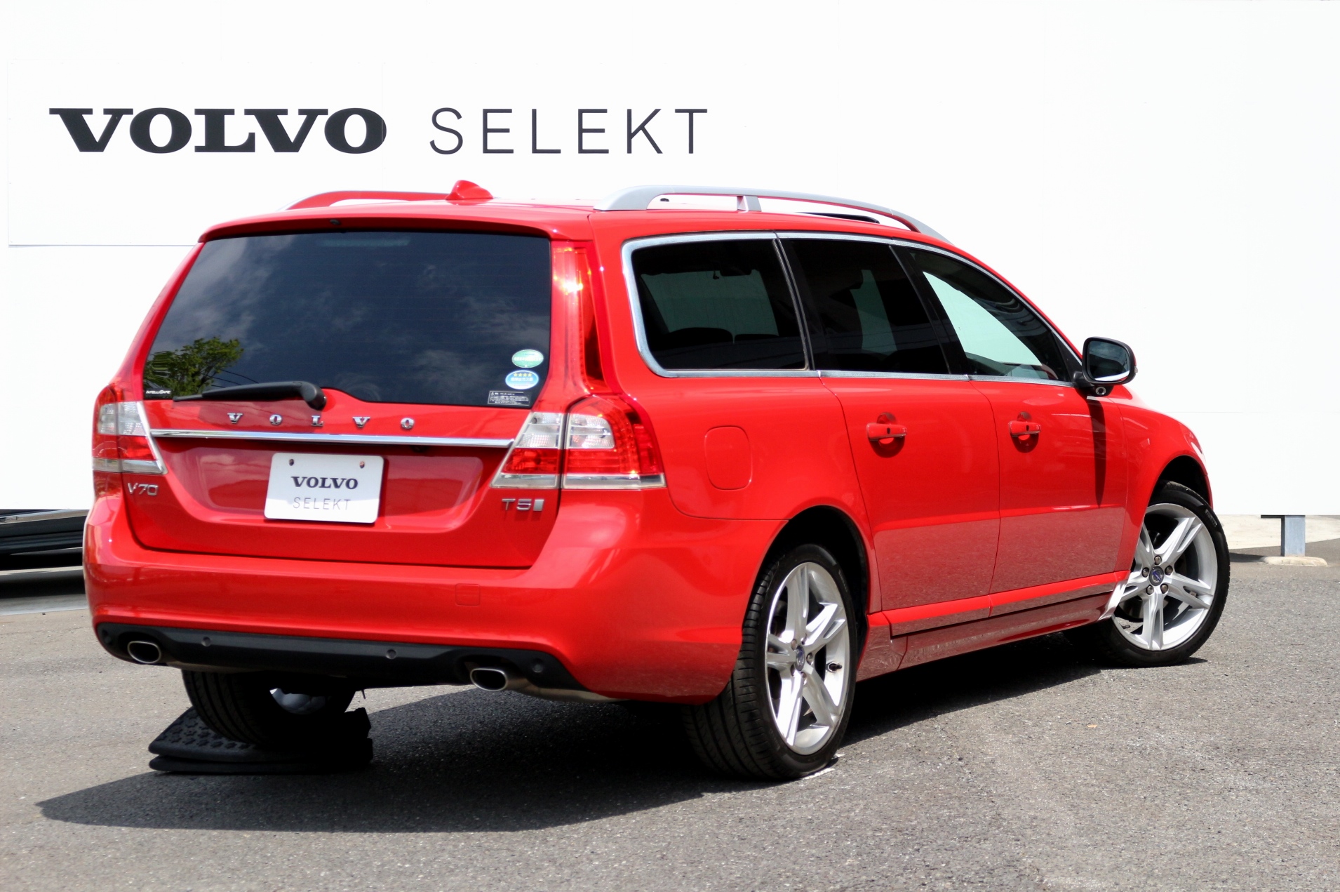 ボルボ V70にR-DESIGN